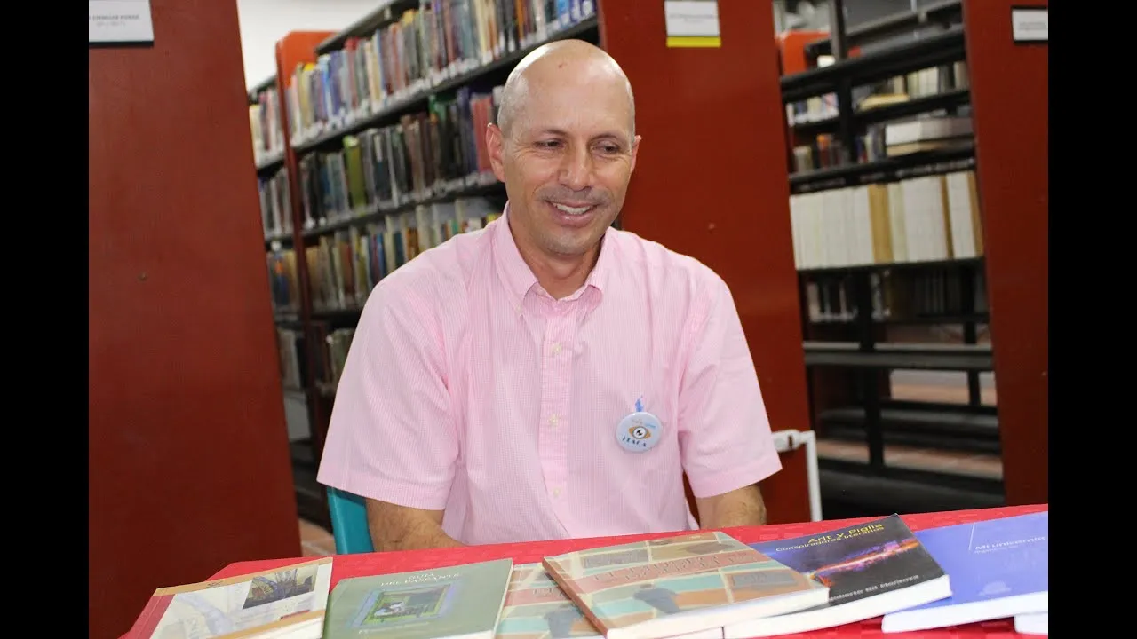 Conversatorio con Rigoberto Gil Montoya