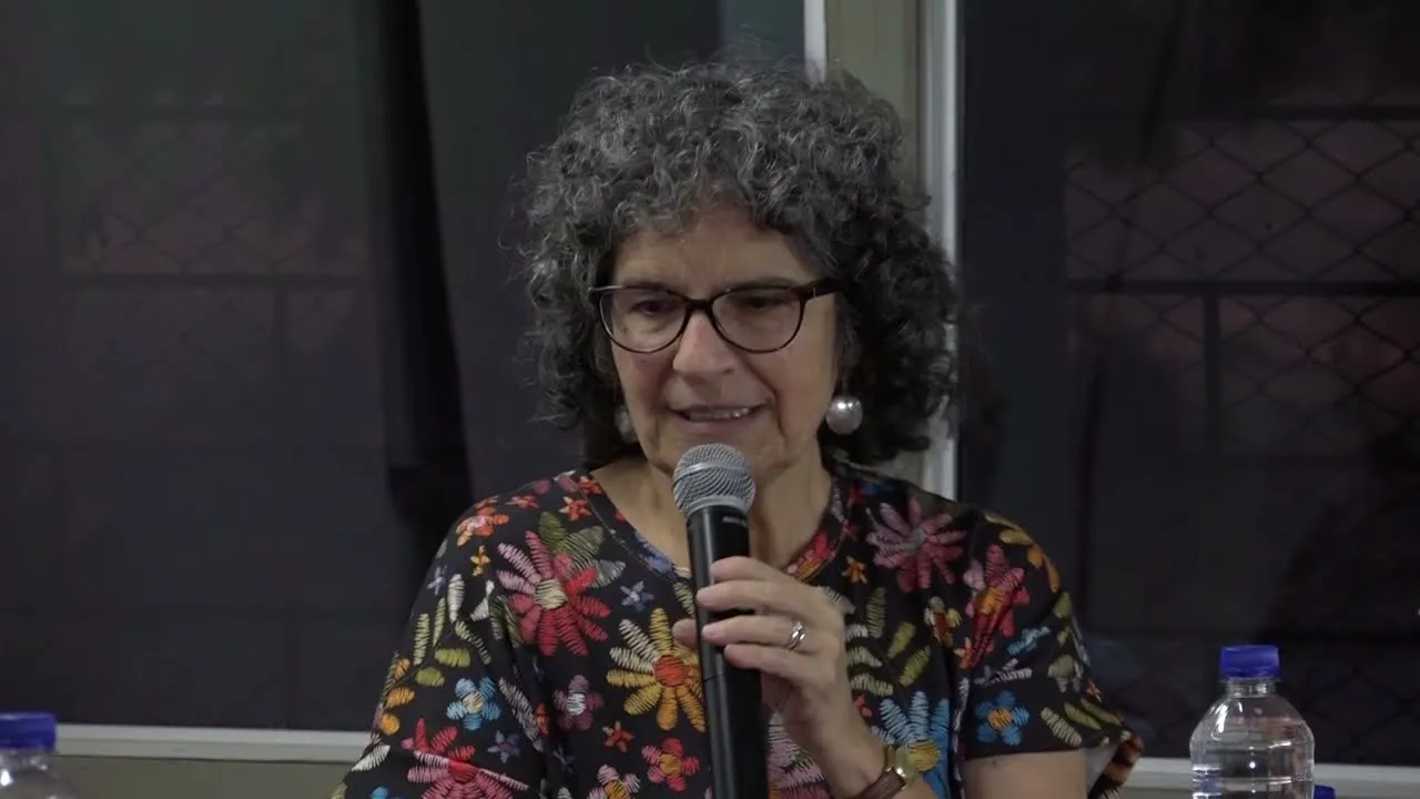 Vínculos Académicos con Darío Henao Restrepo. Cas(z)a de letras 149